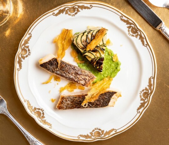 Daurade royale dorée, courgette et olives noires_ore